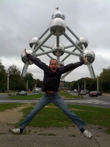 Jumping Picture Atomium